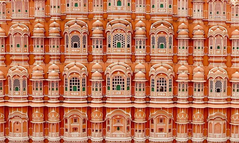 Packers and movers in Jaipur — Hawa Mahal in the Pink City