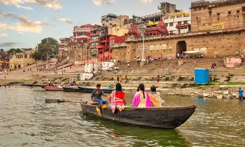 Packers and movers in Varanasi — the ghats of Kashi on the Ganga